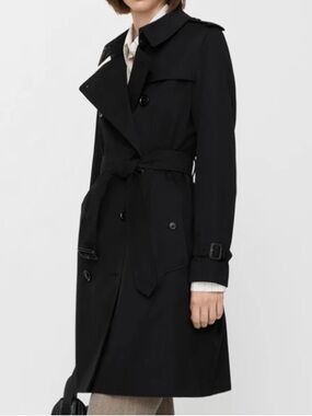 Burberry Kensington black trench coat in  medium length US size 10